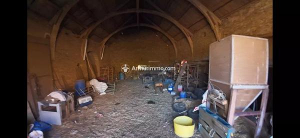 Vente                                                      Propriété
                        
                     15 pièces                      340 m2                     à Millau