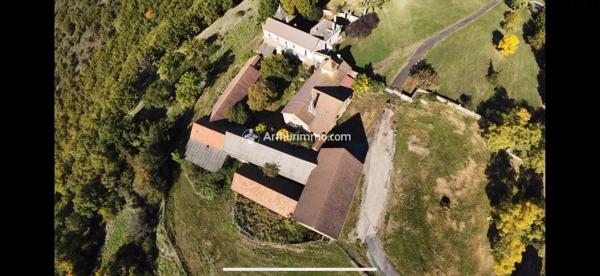 Vente                                                      Propriété
                        
                     15 pièces                      340 m2                     à Millau