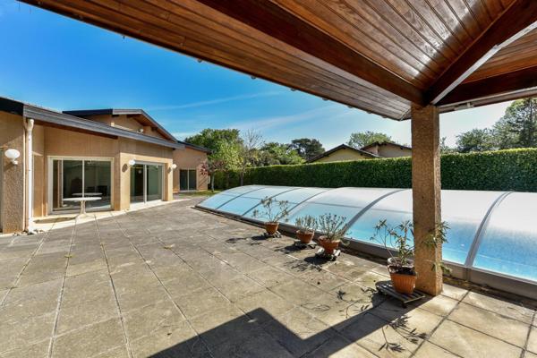 Maison à TOULOUSE, 31300 - 7 pièces 281m²