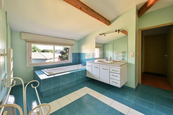 Maison à TOULOUSE, 31300 - 7 pièces 281m²