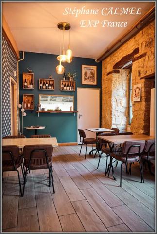 A vendre - Fonds de commerce bar restaurant avec logement - En plein coeur de la bastide de Beaumontois en Périgord -du-Périgord (24)