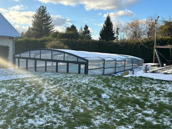 Belle Maison lumineuse de 138 M2 en bon état pas de travaux à prévoir sur un terrain de 6200 M2 à 12mn de pont L'Evêque