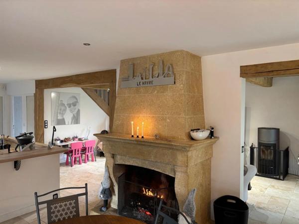 Belle Maison lumineuse de 138 M2 en bon état pas de travaux à prévoir sur un terrain de 6200 M2 à 12mn de pont L'Evêque