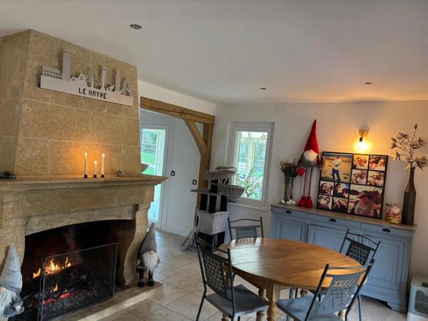 Belle Maison lumineuse de 138 M2 en bon état pas de travaux à prévoir sur un terrain de 6200 M2 à 12mn de pont L'Evêque