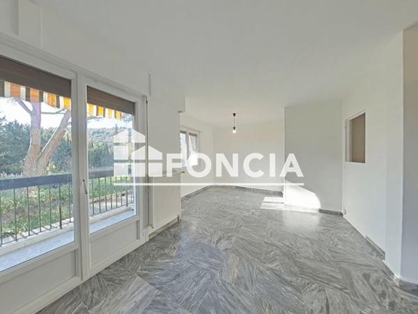 Location Appartement 3 pièces 76.33 m² - 180 AVENUE DES FERRAYONNES Villeneuve Loubet 06270