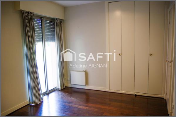 Maison de 160 m² 4 chambres sur grand terrain arboré à Mérignac