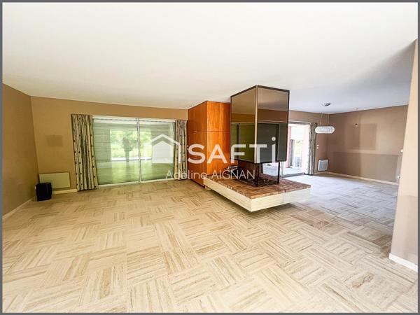 Maison de 160 m² 4 chambres sur grand terrain arboré à Mérignac