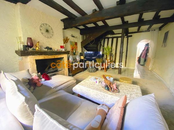 Vente
                Maison118 m² - 5 Pièces -
                    POITIERS (86000)