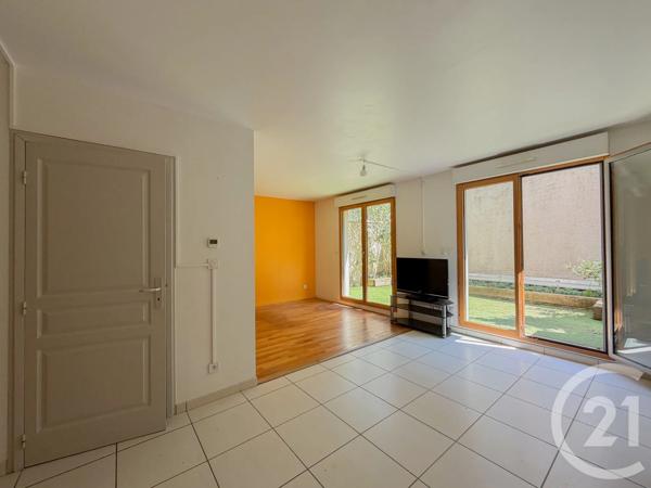 Appartement à vendre  4 pièces - 83,53 m 2   CHAMPAGNE AU MONT D OR  - 69