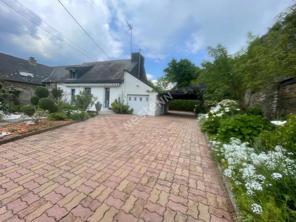 Maison de 7 pieces a La Chapelle Caro (56460)