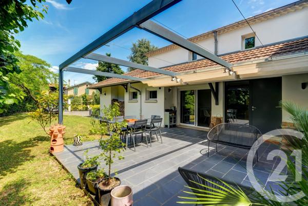 Maison à vendre  6 pièces - 175 m 2   CHAMPAGNE AU MONT D OR  - 69