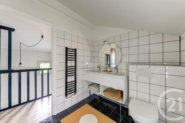 Maison à vendre  6 pièces - 175 m 2   CHAMPAGNE AU MONT D OR  - 69