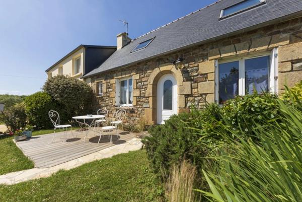 LANVÉOC – Ensemble de gîtes de charme, rénové avec goût, entre campagne et mer