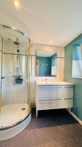 LANVÉOC – Ensemble de gîtes de charme, rénové avec goût, entre campagne et mer