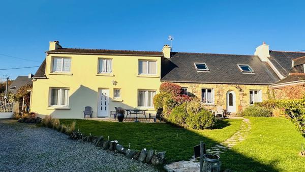 LANVÉOC – Ensemble de gîtes de charme, rénové avec goût, entre campagne et mer