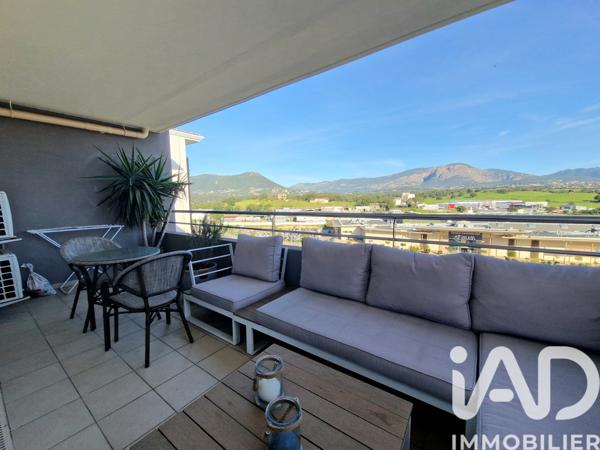 Appartement à vendre 4 pièces 79 m² Sarrola-Carcopino