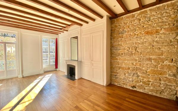 Appartement à louer    2 pièces •  Lyon 2