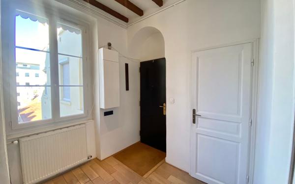 Appartement à louer    2 pièces •  Lyon 2