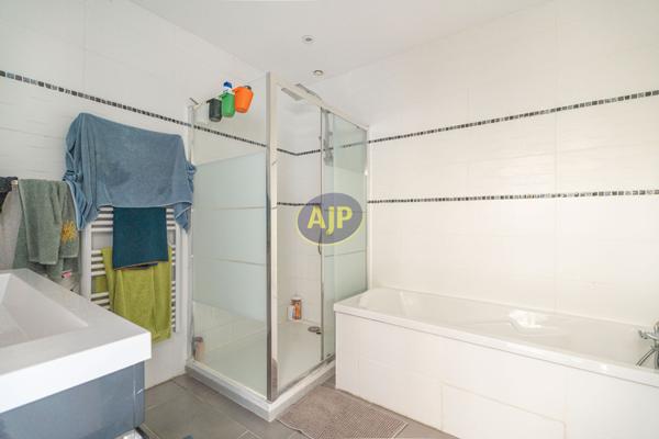 Vente appartement Lormont : 345 000 € - AJP Immobilier Bordeaux Nansouty