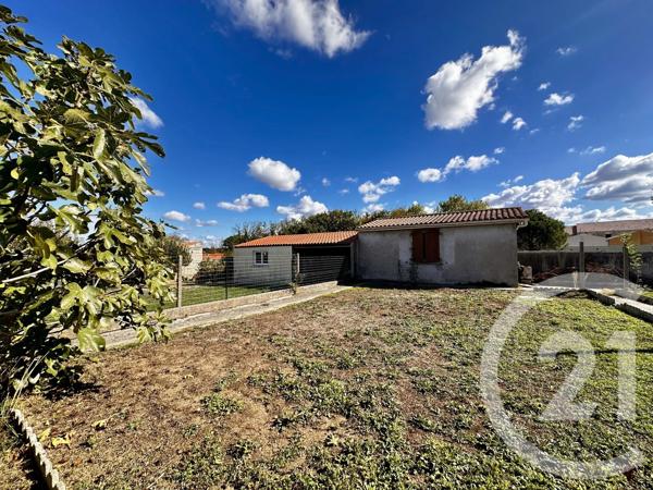 Terrain à vendre  385 m 2   FOURAS  - 17