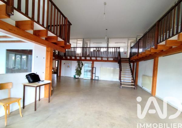 Immeuble à vendre 744,3 m² Valence