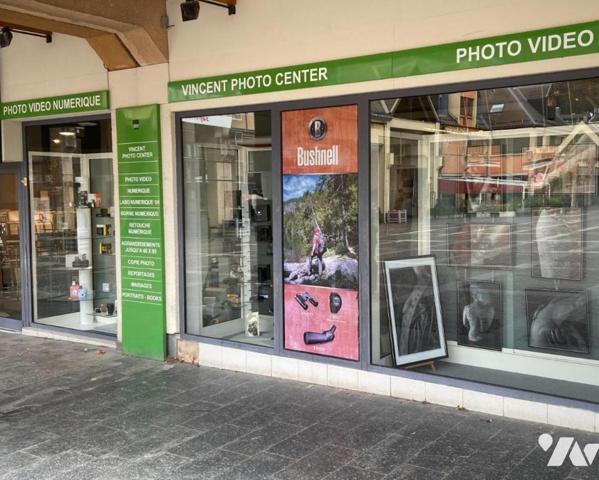 LOCAL COMMERCIAL CENTRE VILLE ST  JEAN DE MAURIENNE