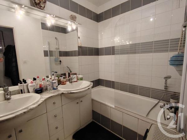 Appartement F3 à vendre  3 pièces - 62,68 m 2   PAMIERS  - 09