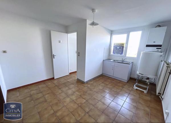 Appartement à louer 3 pièces 74.09m² Tergnier (02700)