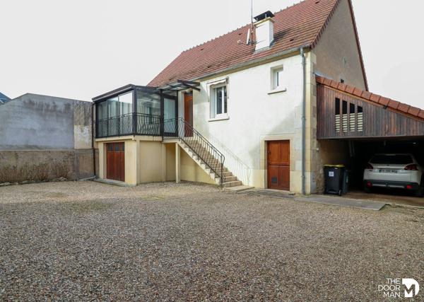 Maison - Vendu - 160 m² - SAINT-AMAND-MONTROND | The Door Man