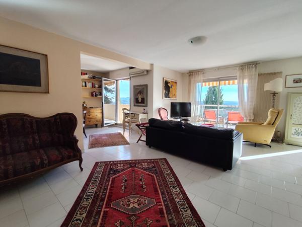 Appartement Aix En Provence Quartier Brunet 5 pièce(s) 101 m2 , terrasse 17m², cave et box en sous sol