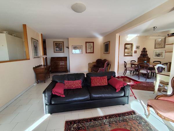 Appartement Aix En Provence Quartier Brunet 5 pièce(s) 101 m2 , terrasse 17m², cave et box en sous sol