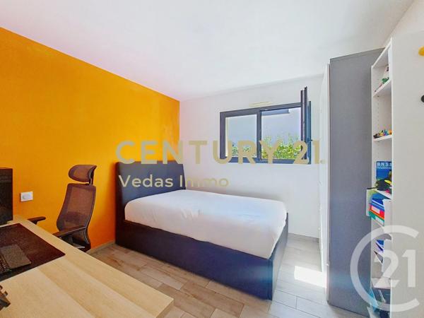 Maison à vendre  4 pièces - 90 m 2   ST JEAN DE VEDAS  - 34