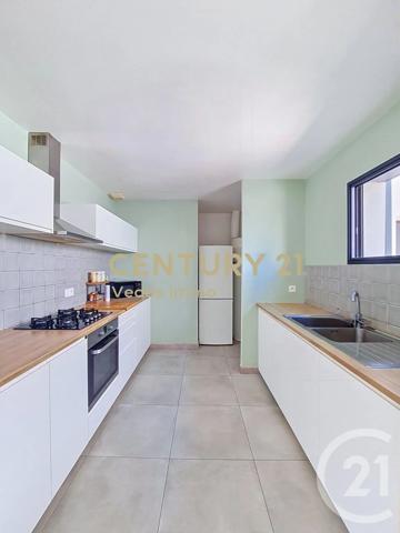 Maison à vendre  4 pièces - 90 m 2   ST JEAN DE VEDAS  - 34