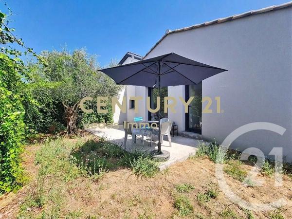 Maison à vendre  4 pièces - 90 m 2   ST JEAN DE VEDAS  - 34