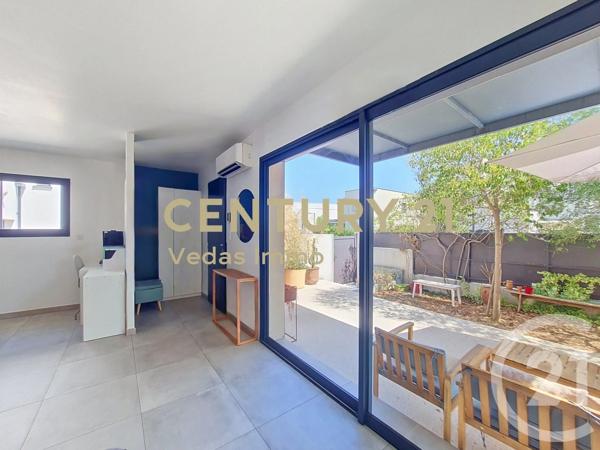 Maison à vendre  4 pièces - 90 m 2   ST JEAN DE VEDAS  - 34