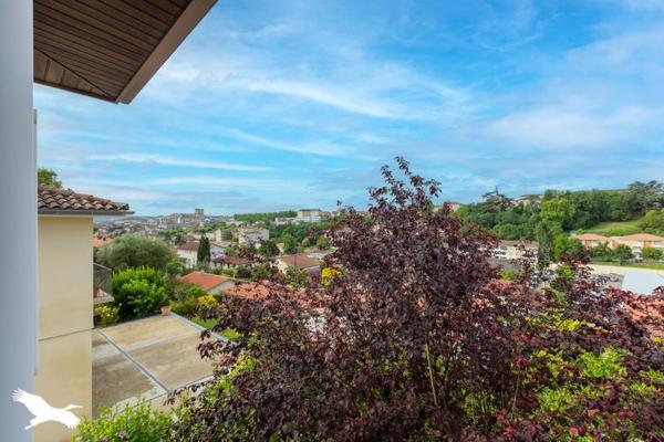 Maison à vendre |  Auch |  6 pièces | 166 m²