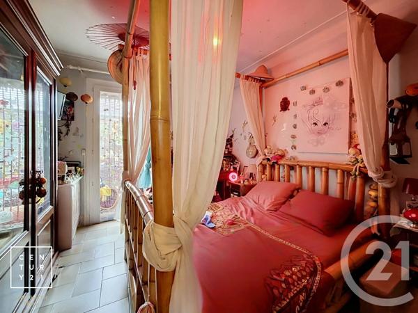 Maison à vendre  6 pièces - 160,36 m 2   ESTAGEL  - 66