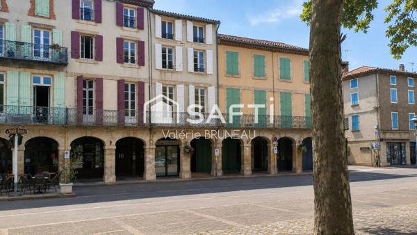 Maison au coeur de la place de Réalmont de 230 m² avec local commercial déjà loué