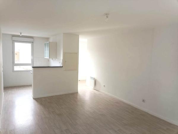 Appartement
         3 pièces
        - 63 m² Exclusivité 219 000 € *