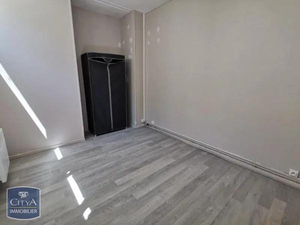 Appartement à louer 1 pièce 23.76m²