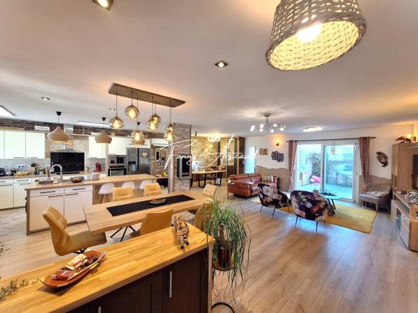 Maison à vendre 6 pièces de 187 m²