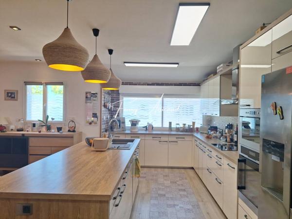 Maison à vendre 6 pièces de 187 m²