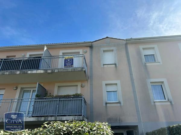 Appartement à louer 1 pièce 30.36m² Saint-Privat-des-Vieux (30340)