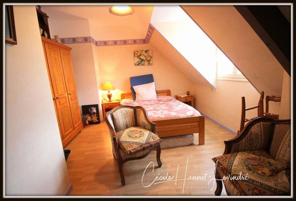 Cancale (35260) CANCALE - PAVILLON sur sous-sol 1986 -98 m² hab. 4 chambres, garage, terrain 428 m²