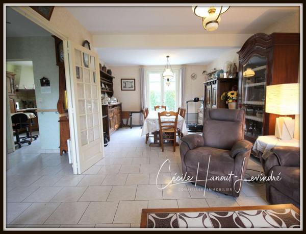 Cancale (35260) CANCALE - PAVILLON sur sous-sol 1986 -98 m² hab. 4 chambres, garage, terrain 428 m²