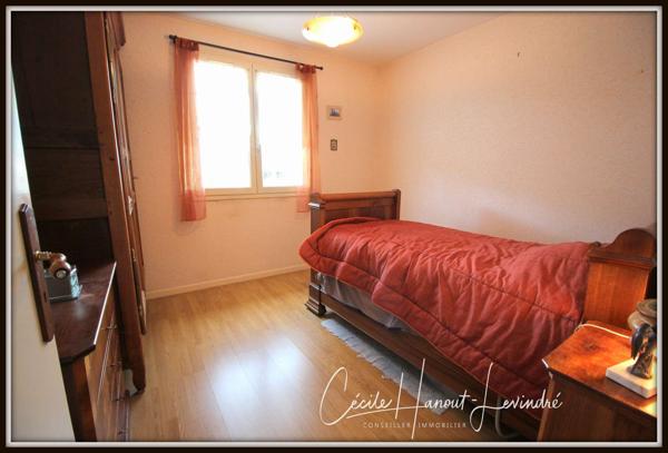 Cancale (35260) CANCALE - PAVILLON sur sous-sol 1986 -98 m² hab. 4 chambres, garage, terrain 428 m²