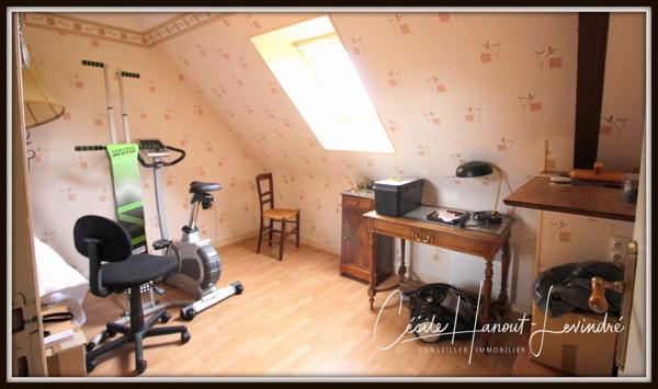 Cancale (35260) CANCALE - PAVILLON sur sous-sol 1986 -98 m² hab. 4 chambres, garage, terrain 428 m²