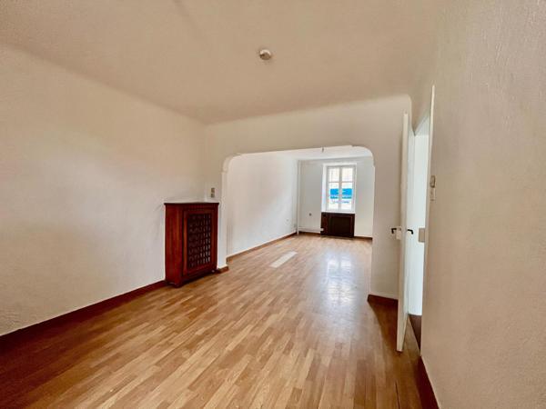 Maison mitoyenne à rénover – Hombourg-Haut