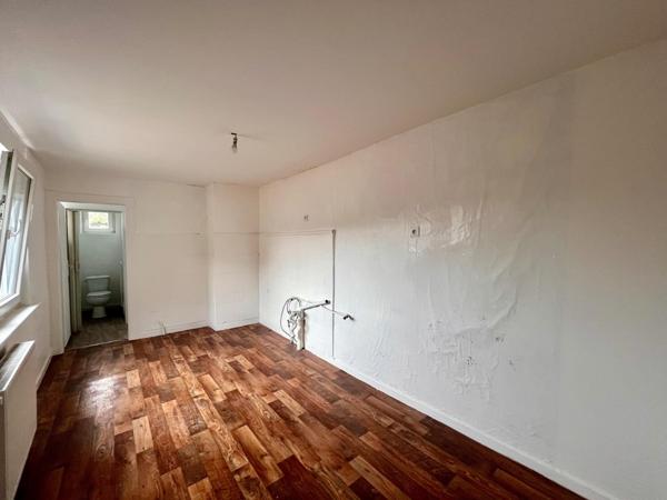 Maison mitoyenne à rénover – Hombourg-Haut