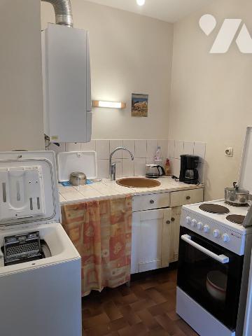 A VENDRE VANNES  T2 loué,  52 m² balcon, cave.